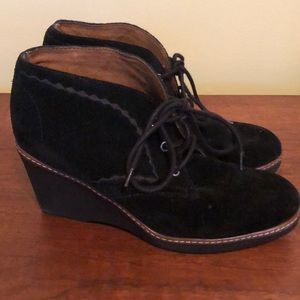 Naturalize N 5 Comfort Suede Platform